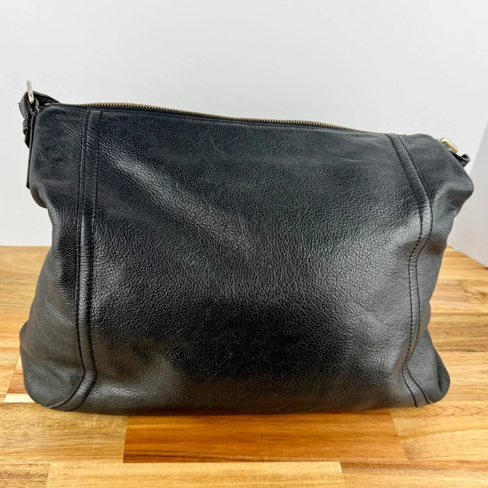Kate Spade New York Black Leather Shoulder Bag‎ Tassel Detail Designer